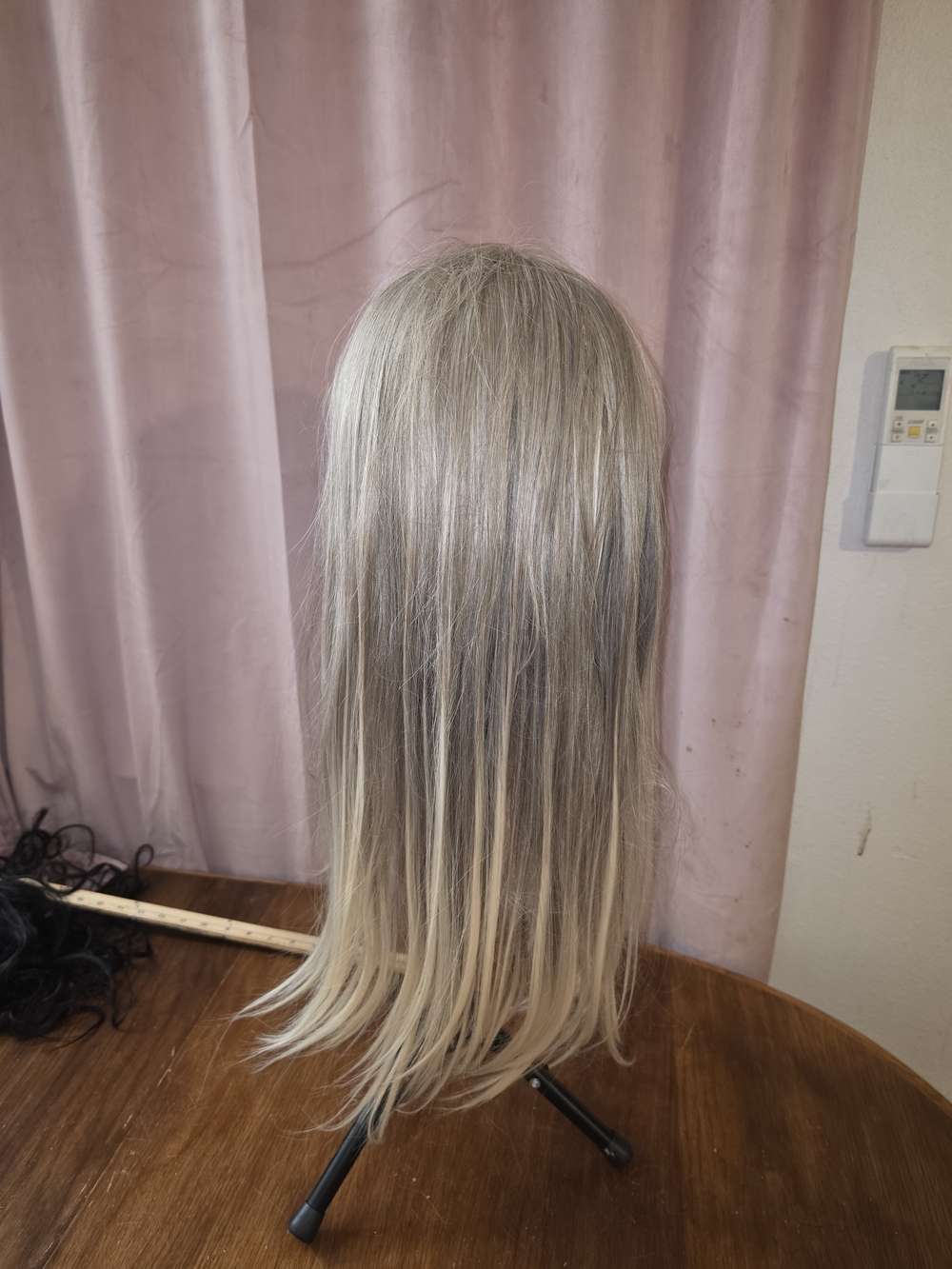 Neutral Ash Blonde Long Straight Women's Wig